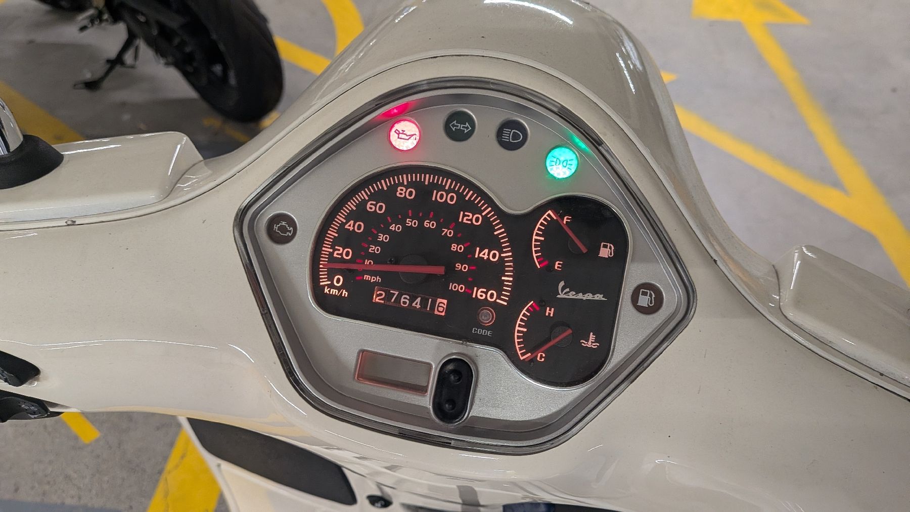 Vespa Scooters: Piaggio VespaGTS Super 300 – D'occasion à Wettswil par jac_jh2v 2
