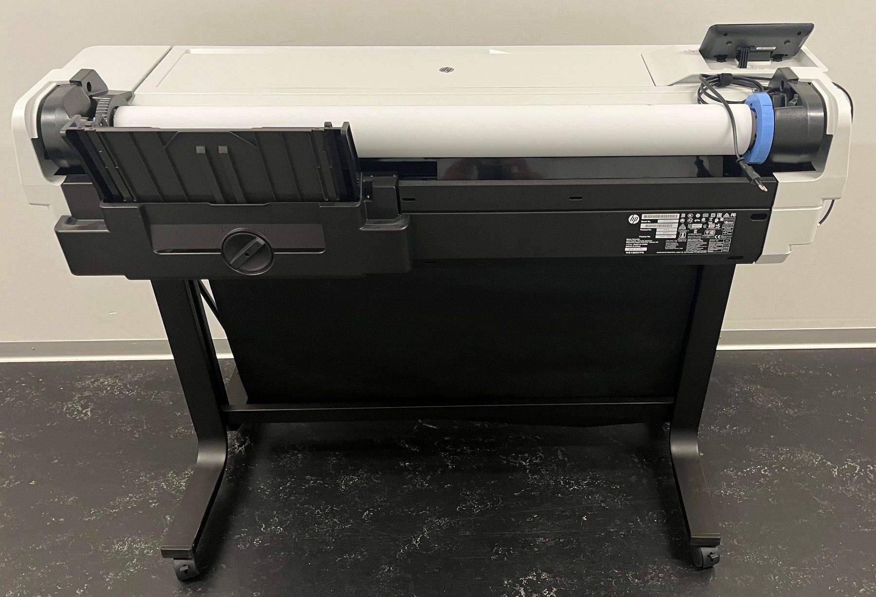 Hewlett Packard Stampanti: HP DesignJet T525 Grossformatdrucker mit Standfuss – Usato da Spiegel b. Bern venduto da Bxb 2
