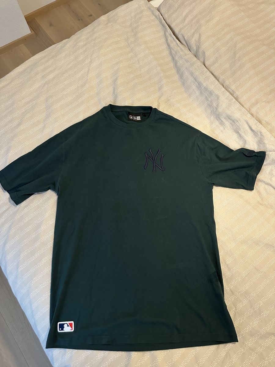 New Era T-shirt: Yankees Shirt – Nuovo (secondo la descrizione) da Bärschwil venduto da j_18996