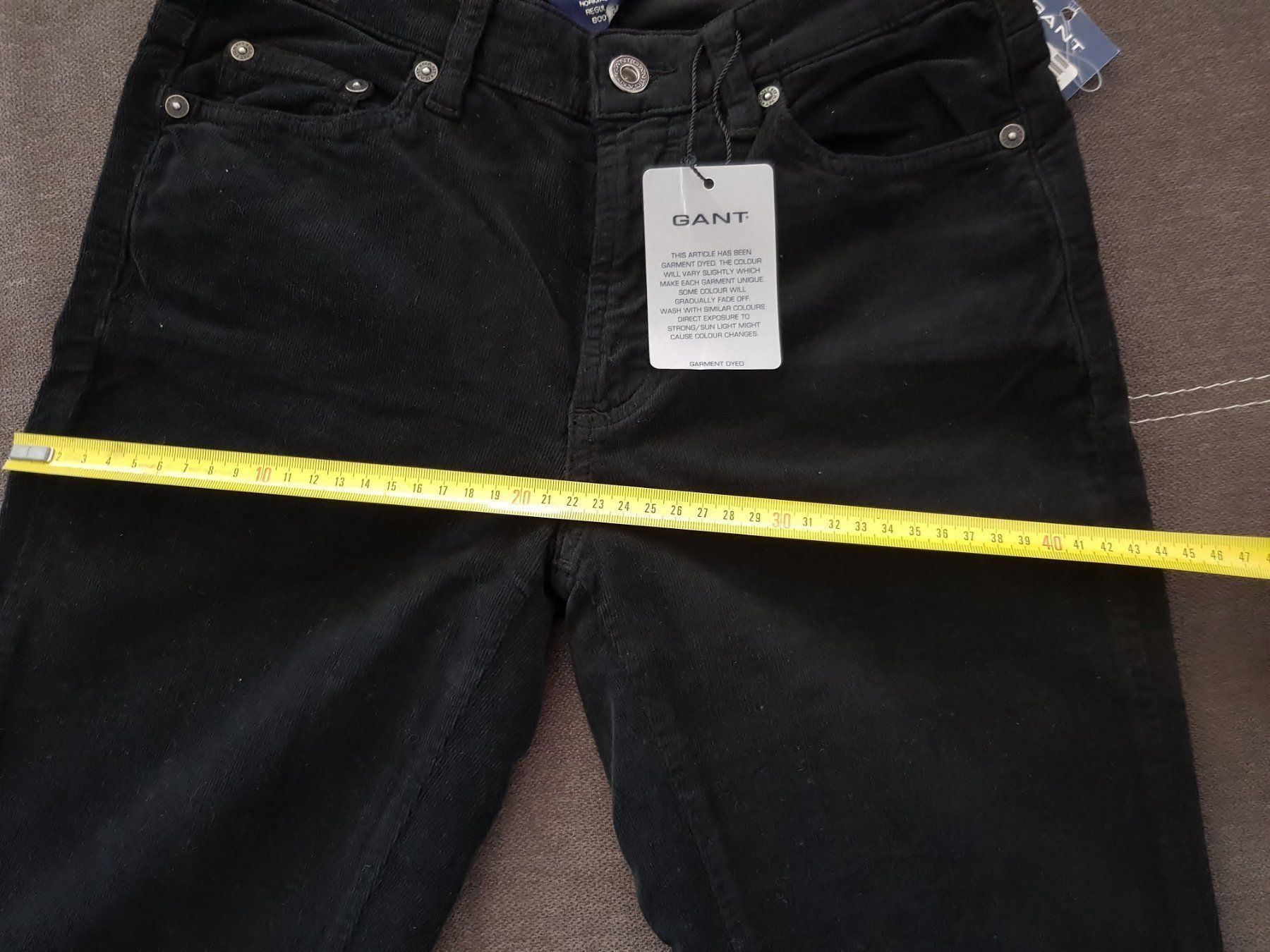 Gant Pantaloni: Samthose von GANT Gr.26 – Nuovo e nell'imballaggio originale da Reinach AG venduto da innamac 4