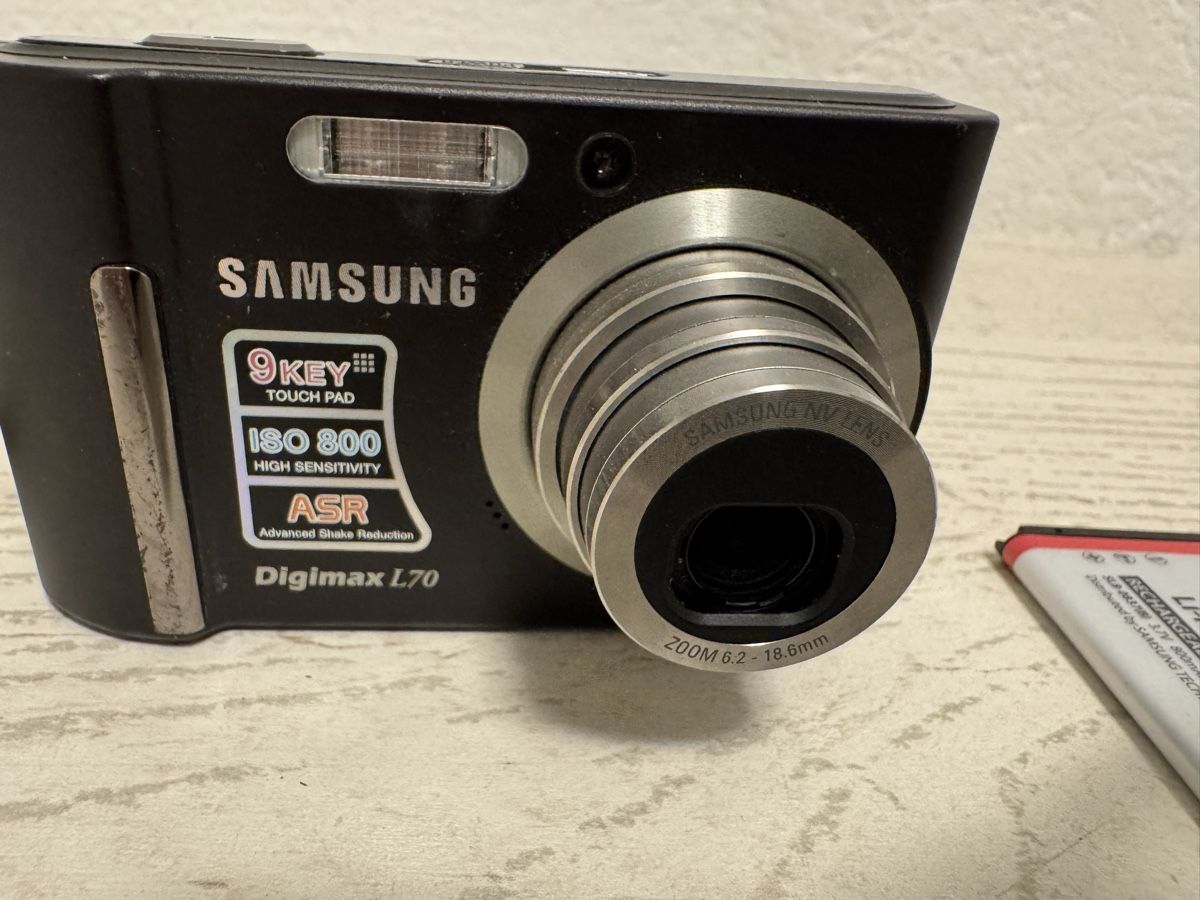 Samsung Fotocamera: Samsung digimax l70 digital kamera – Usato da Zunzgen venduto da milesdavis76 2