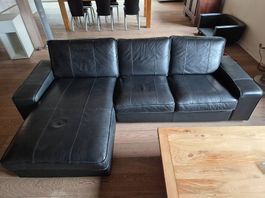 Kivik Sofa mit Récamiere - schwarzes Leder