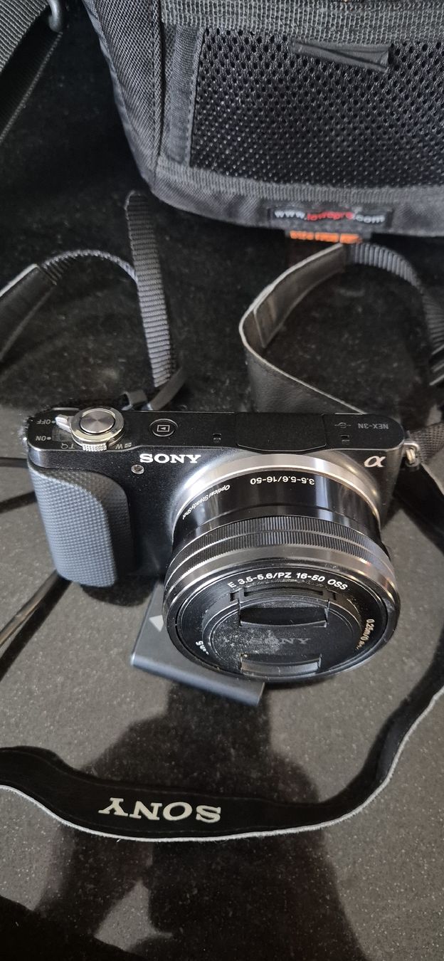 Sony Kamera: Sony NEX-3N alpha – Gebraucht aus Bauma von Sel02_02 2