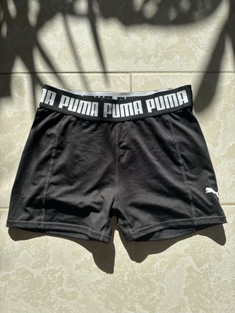 Puma Sportshorts schwarz Grösse M