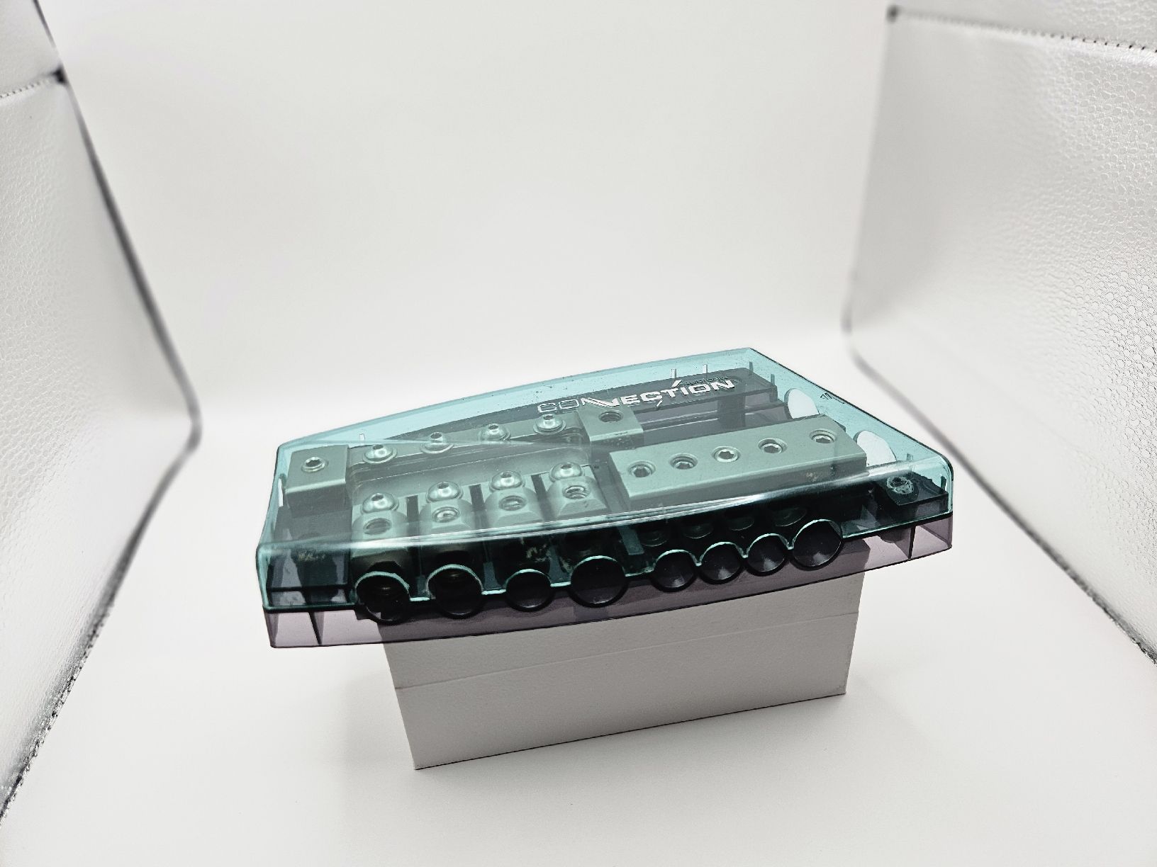 Alimentazione elettrica: Audison Distributore Corrente SFD 41 – Nuovo (secondo la descrizione) da Riazzino venduto da TicinoCarAudio