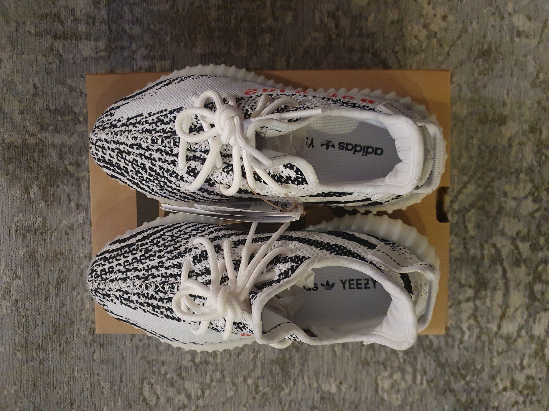 Adidas Scarpe da donna: Yeezy Boost 350 V2 "Zebra" EU38/US5.5 – Usato da Steffisburg venduto da MyTick 3