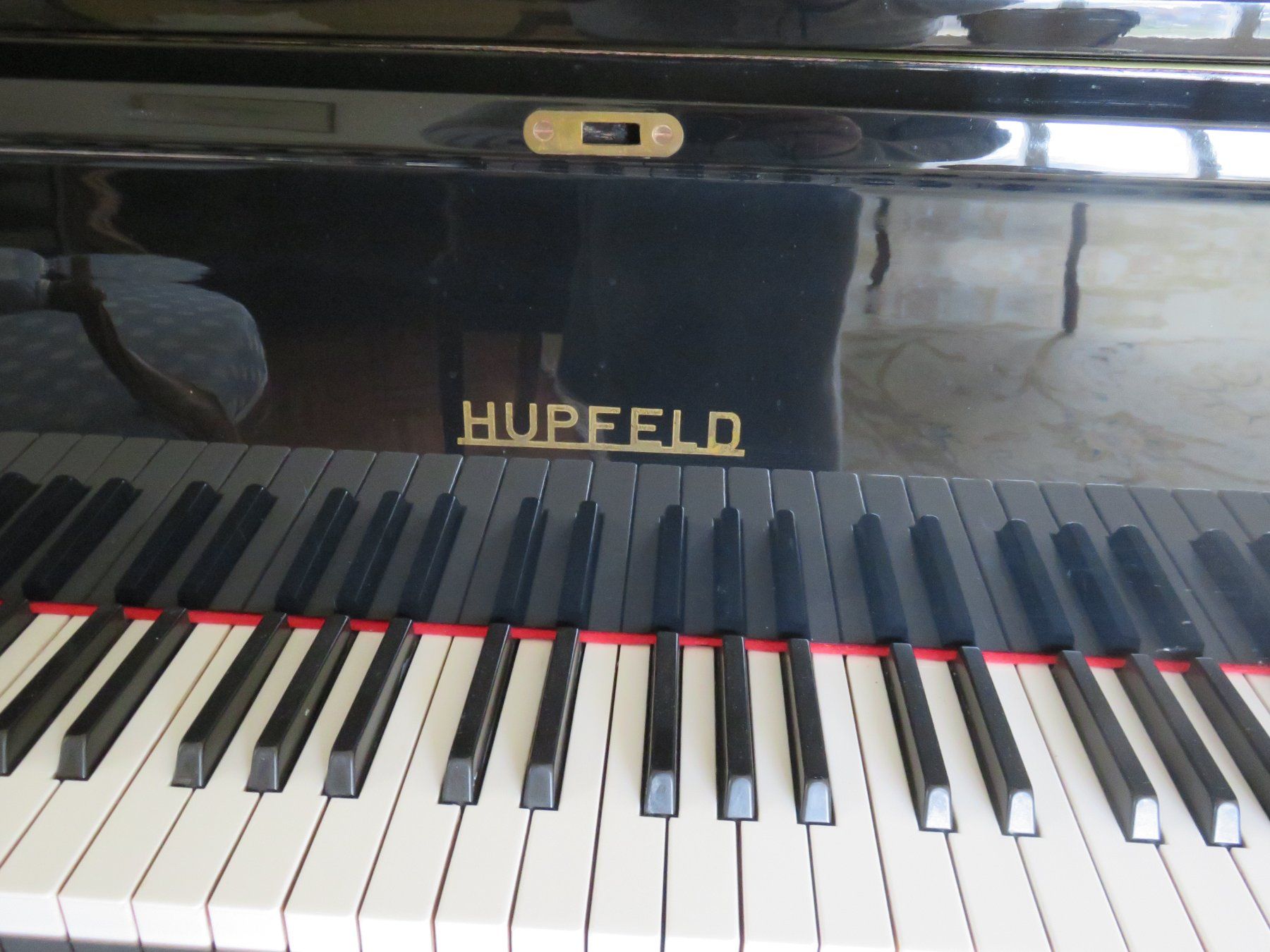 Musikinstrumente: Petit piano à queue Hupfeld – Gebraucht aus Grandson von nal_bmf6 2