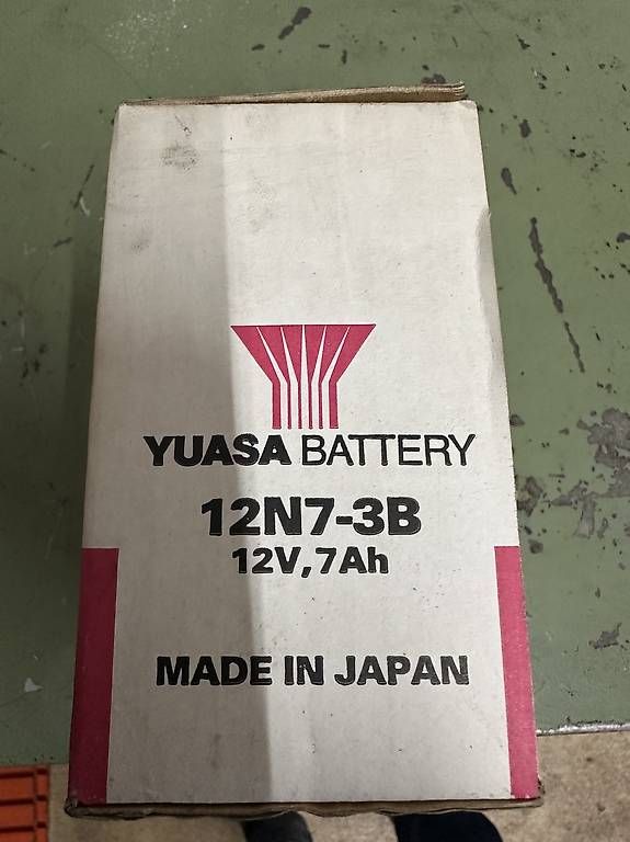 Batterie: Motorrad-Batterie YUASA – Nuovo e nell'imballaggio originale da Dättlikon venduto da Becd 1