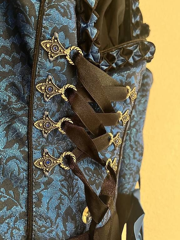 Costumi: Dirndl in Blau/Schwarz  Grösse 40 – Usato da Bätterkinden venduto da ger_62pn 2