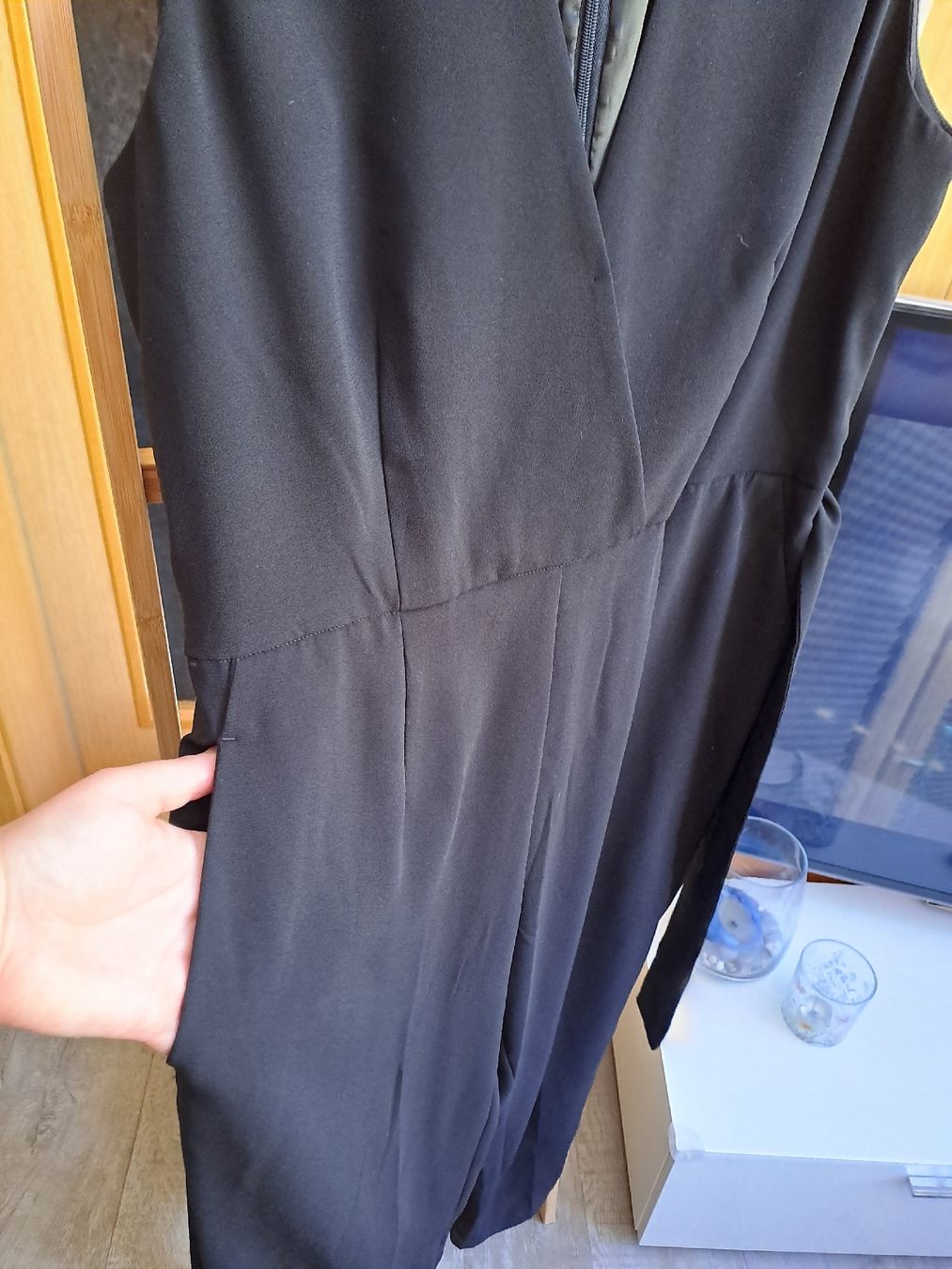 Tute: H&M Jumpsuit Schwarz Gr 42 neu – Nuovo (secondo la descrizione) da Rickenbach LU venduto da bishiida 5