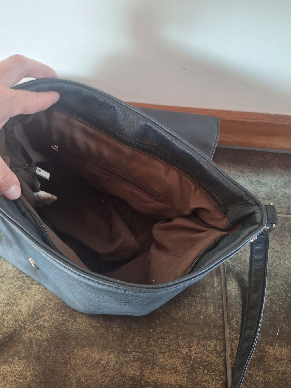 Sacs femmes: Handtasche – D'occasion à Buchs LU par kam_8p5m 2