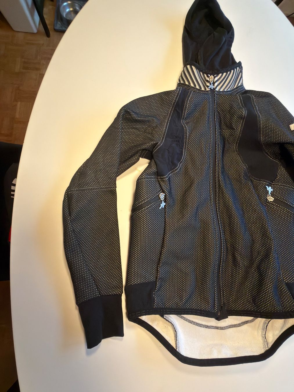 Assos Giacche: Assos Fugo thermal winter cycling jacket – Usato da Nyon venduto da tor_6gr5 1