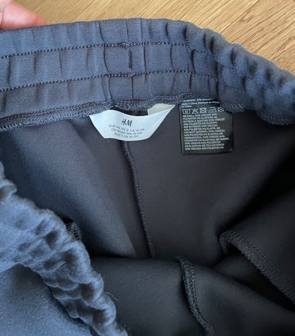 Hosen: H&M Jogginghose, Grösse 146, Dunkelgrau – Neu (gemäss Beschreibung) aus Felben-Wellhausen von begean 1