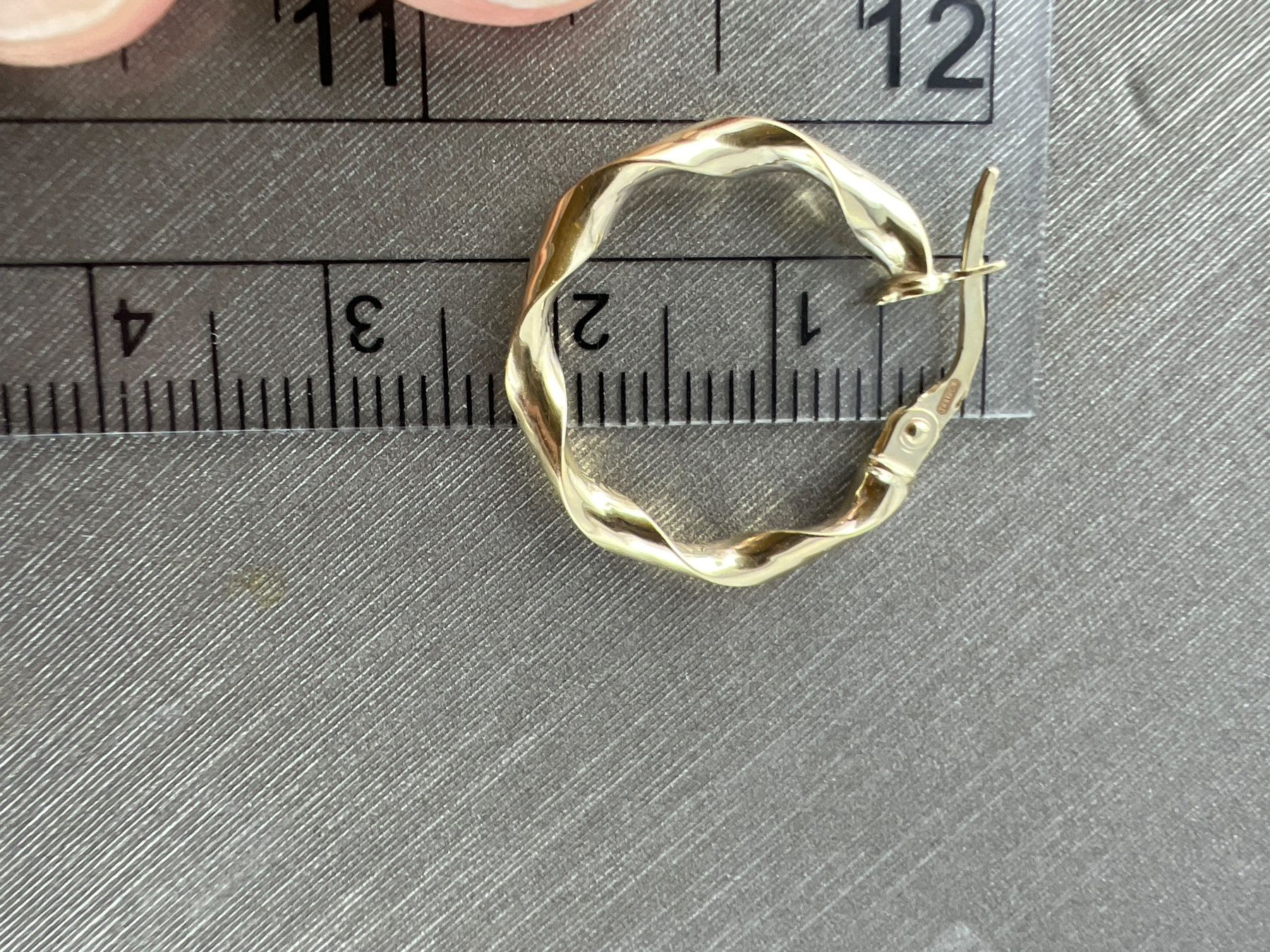 Ohrringe & -stecker: Creolen 375 Gold – Gebraucht aus Niederuzwil von leo_8857 4