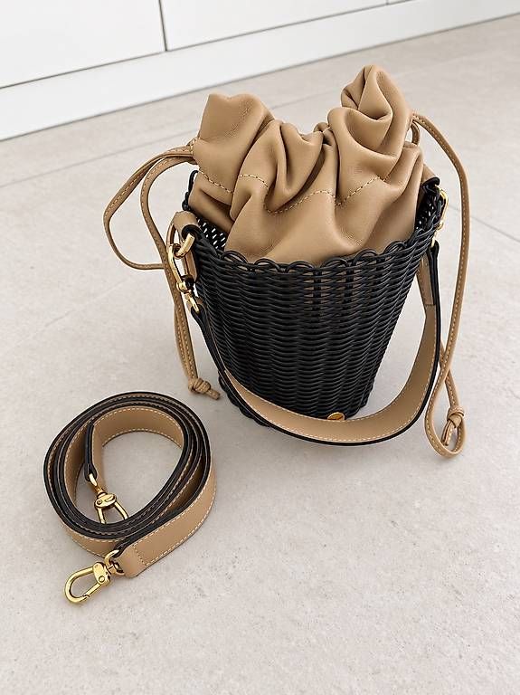 Taschen für Damen: Korbtasche mit Beutel - NEW – Neu und originalverpackt aus Merlischachen von GlamGarb