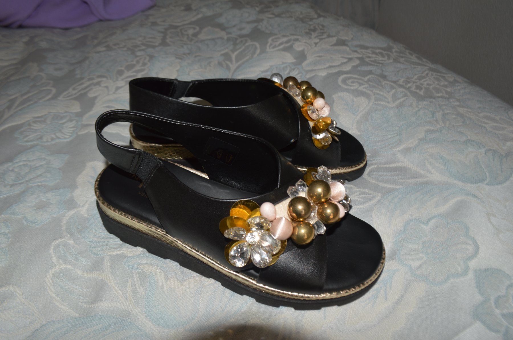 Scarpe da donna: Sandali – Nuovo (secondo la descrizione) da Brione s. Minusio venduto da clk_8kjj