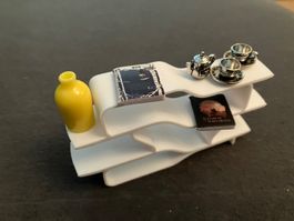 Weisses Regal für die Puppenstube mit 6tlg. Accessoires, neu