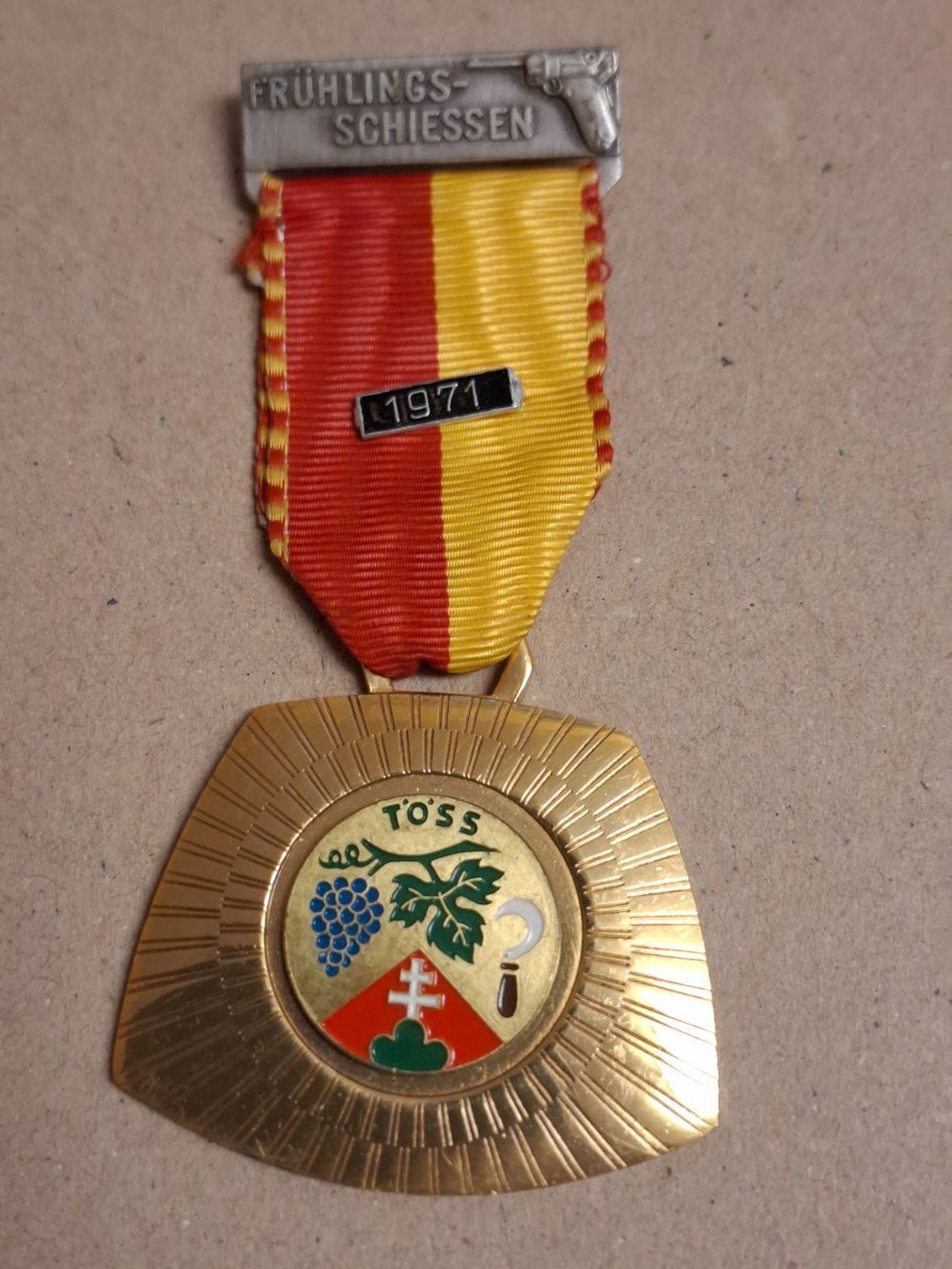 Medaglie: Töss 1971 (y439) – Usato da Schwanden GL venduto da Suvorov 2