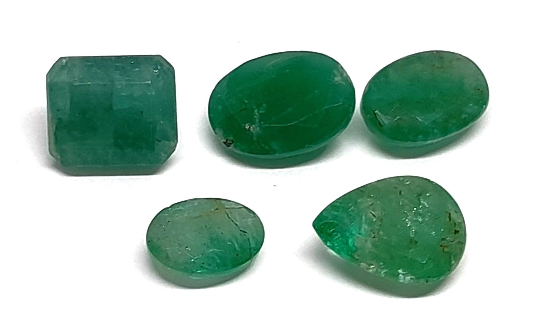 Pietre preziose: 5x émeraudes 10.24 ct - CERTIFICAT 700.- Fr – Nuovo (secondo la descrizione) da Grimisuat venduto da Valgem
