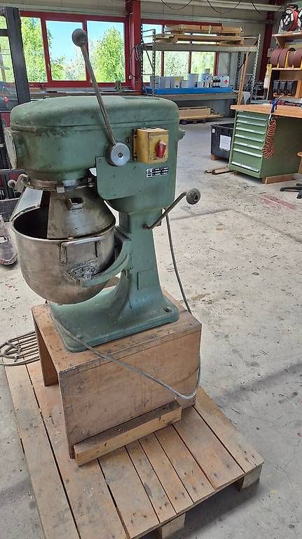 Tutte le macchine: Mischer, Rührwerk, Mixer – Usato da St. Pelagiberg venduto da Pelibay76 1