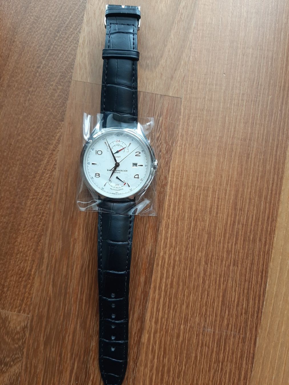 Baume & Mercier Orologi: Baume & Mercier Clifton GMT White – Nuovo e nell'imballaggio originale da Henau venduto da reini06