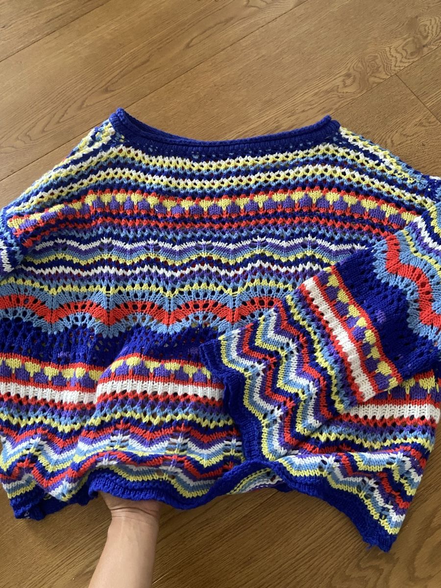 Pulls & Sweat-shirts: Funky sweater – Neuf (Voir description) à Walchwil par ann_ckz6 2