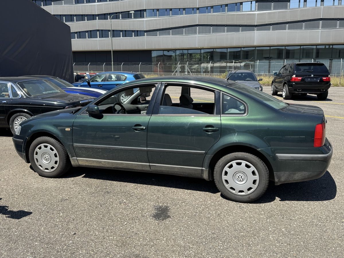 VW Autos: Vw Passat – Défectueux à Bärschwil par BestCars_handel24 1