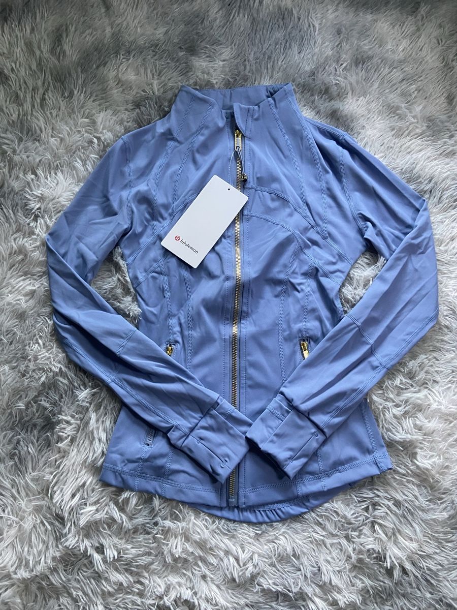 Lululemon Lots de vêtements: Lululemon Blau Set – Neuf (Voir description) à Embrach par NovasOutlet