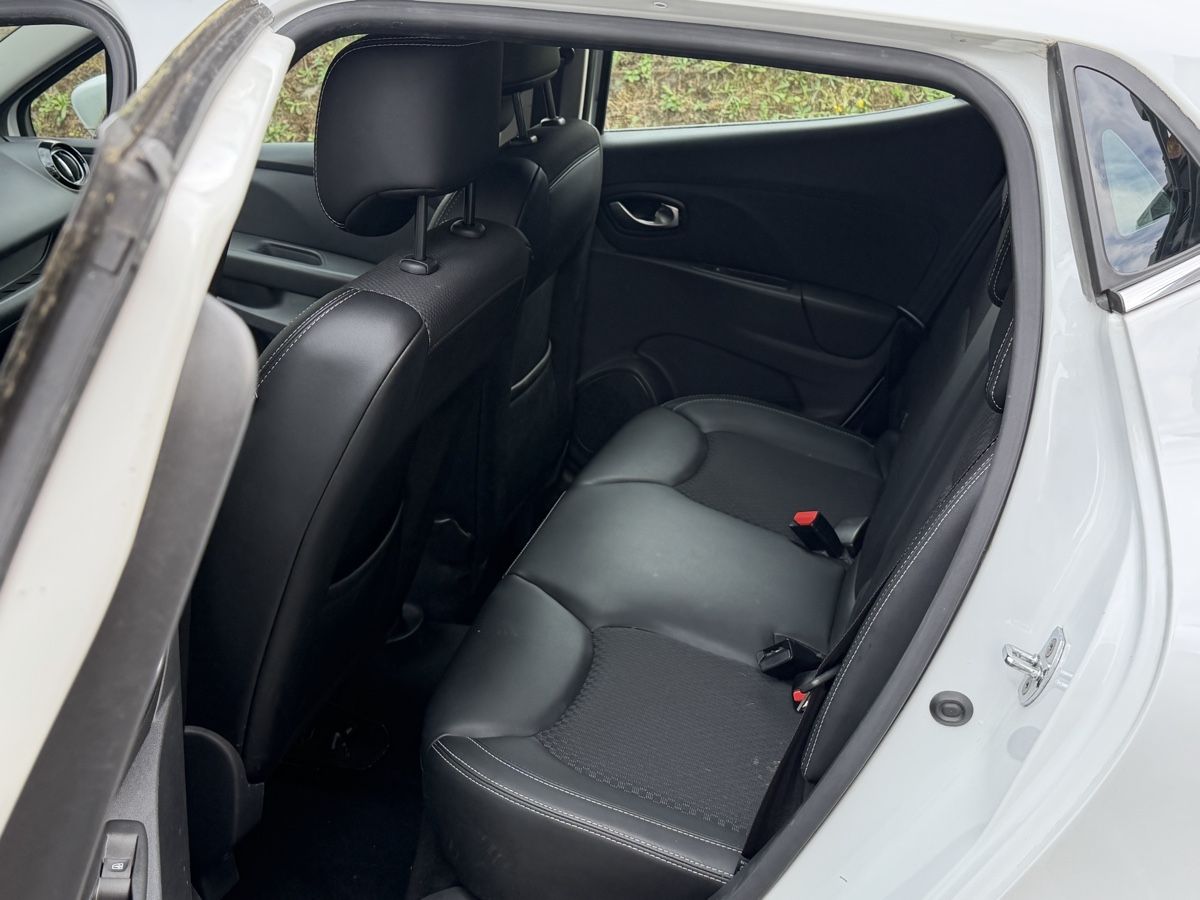 Renault Autos: Renault Clio 1.2 – Gebraucht aus Monthey von aym_8nc6 6