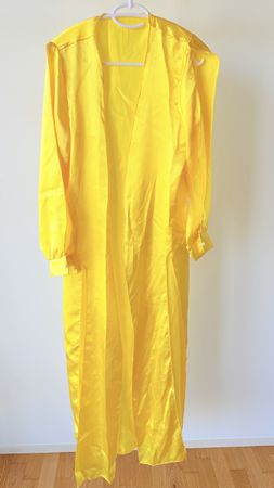 Langes Kleid Seide gelb Grösse M neuwertig