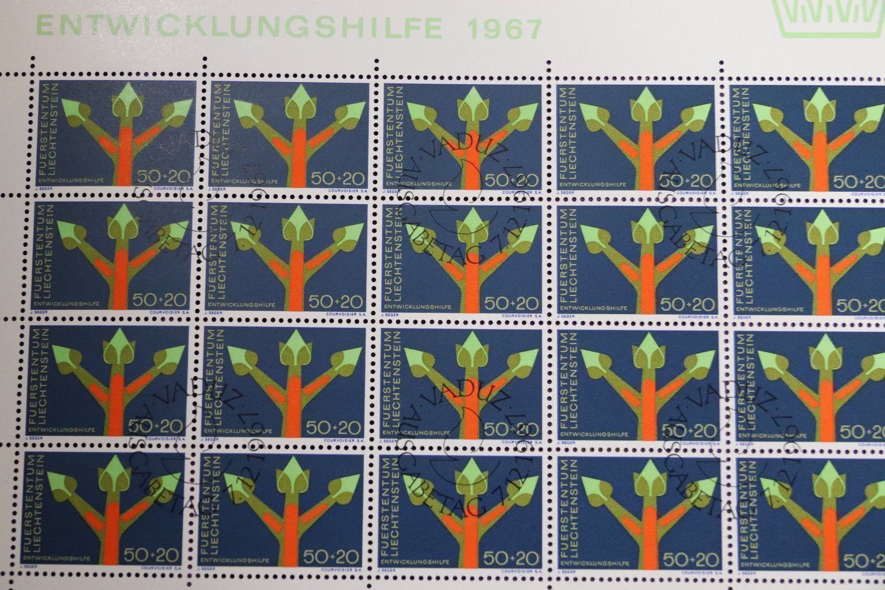 Tutti i francobolli: Lichtenstein, 1967 Entwicklungshilfe,  2 Bögen – Usato da Zug venduto da Kunst-Fundgrube 1