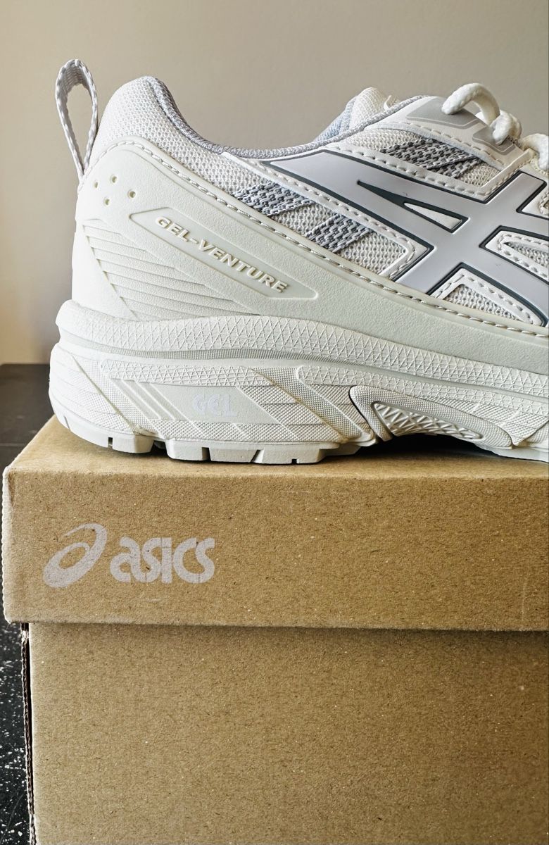 Scarpe da uomo: Asics Gel-Venture 6 – Nuovo e nell'imballaggio originale da Biel/Bienne venduto da Akwawini 1