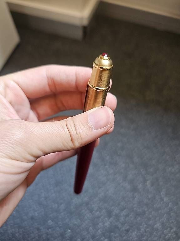 Cartier Penna & Evidenziatori: Penna Roller Cartier Diabolo Bordeaux e Oro – Usato da Stabio venduto da phi_k5ws 3