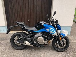 NEUES MOTORRAD CF-Moto NK 650, 8 Km, Tageseinlösung 31.10.22