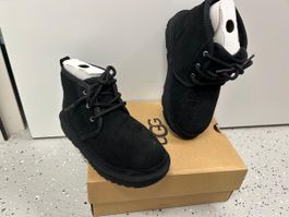 UGG Stiefeletten schwarz Grösse 32 neu