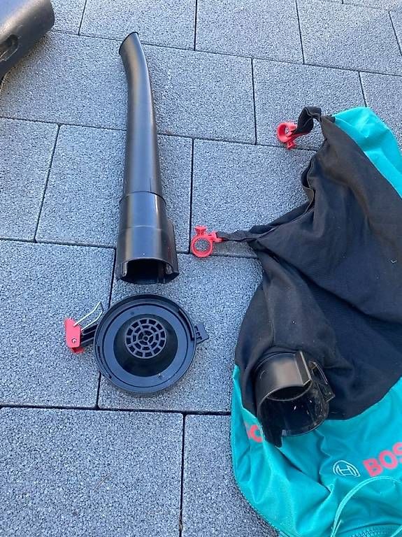 Laubbläser & Laubsauger: Bosch Laubbläser / Laubsauger – Gebraucht aus Jona von Riro55 2