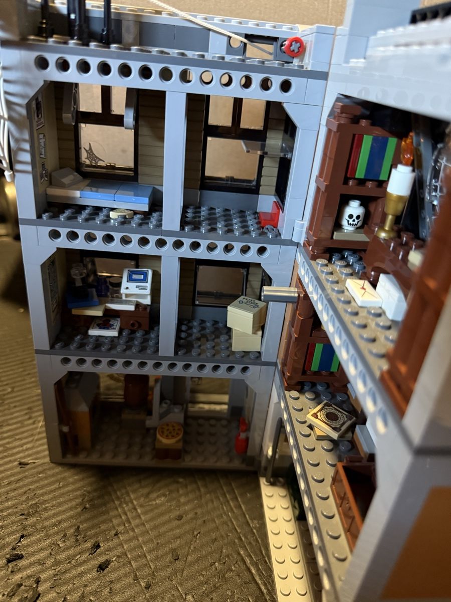 Lego Baukästen: LEGO 76108 Sanctum Sanctorum – Gebraucht aus Recherswil von Easy_sell 4