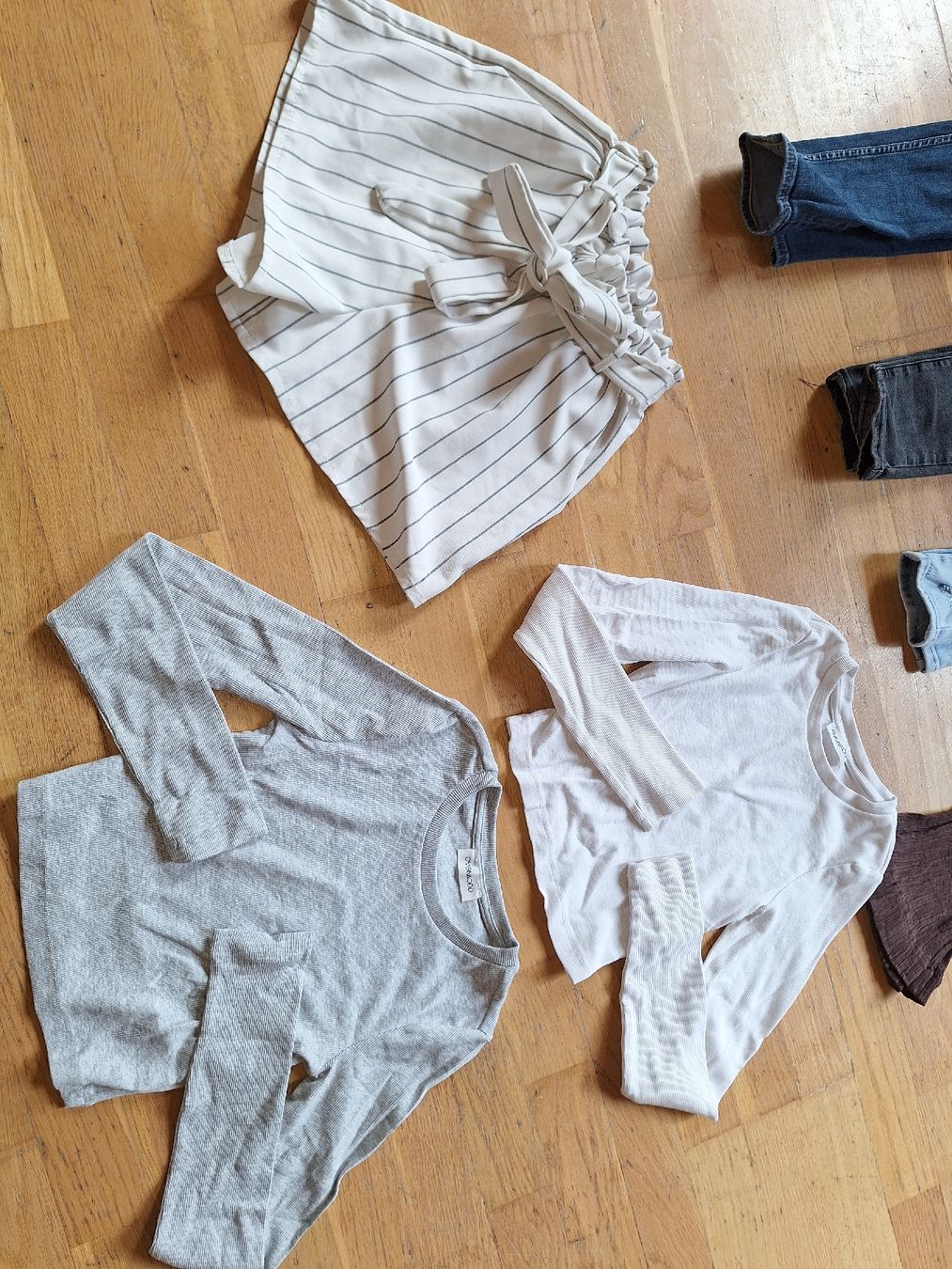 Lotti di vestiti: Kleiderpaket Damen – Nuovo (secondo la descrizione) da Tamins venduto da VW99 2