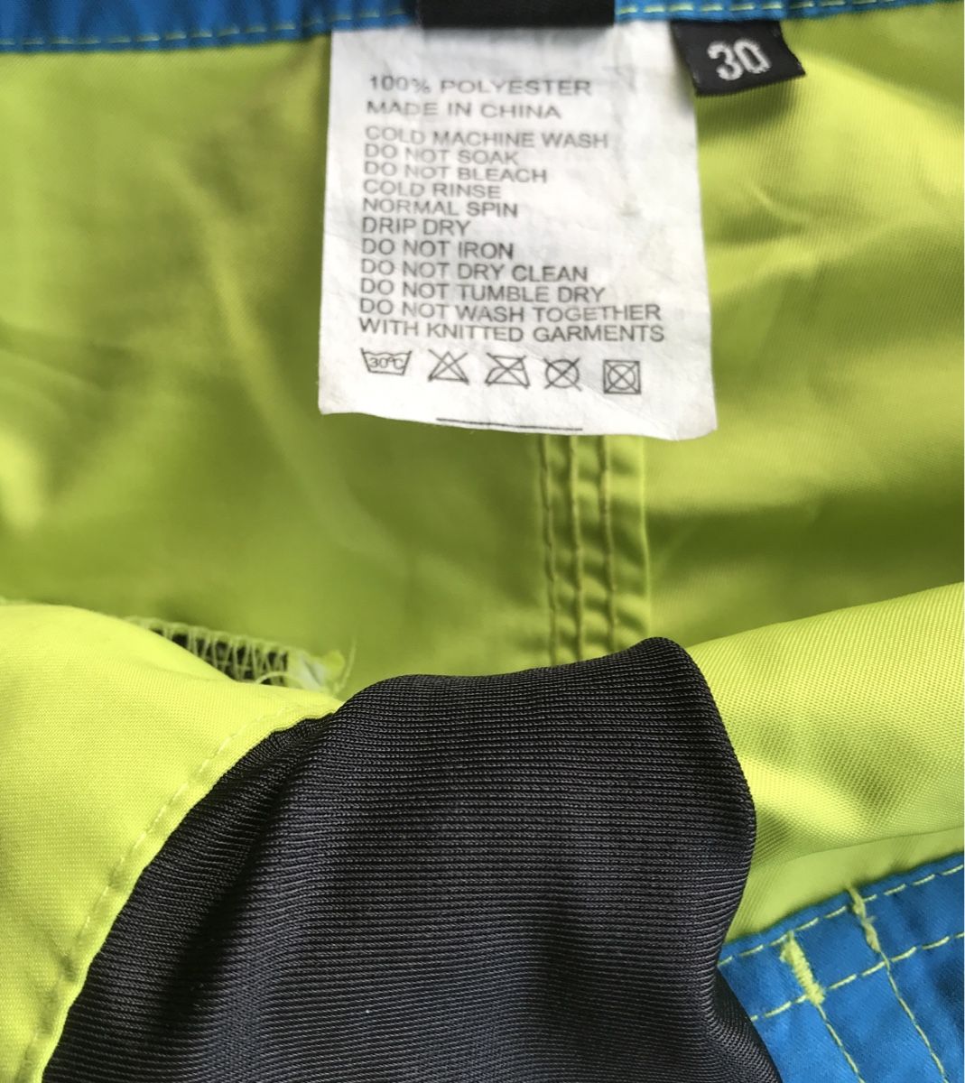 Pantaloni: Mystic Brand Boardshorts, Gr. 30 – Usato da Ebnat-Kappel venduto da Molton 7
