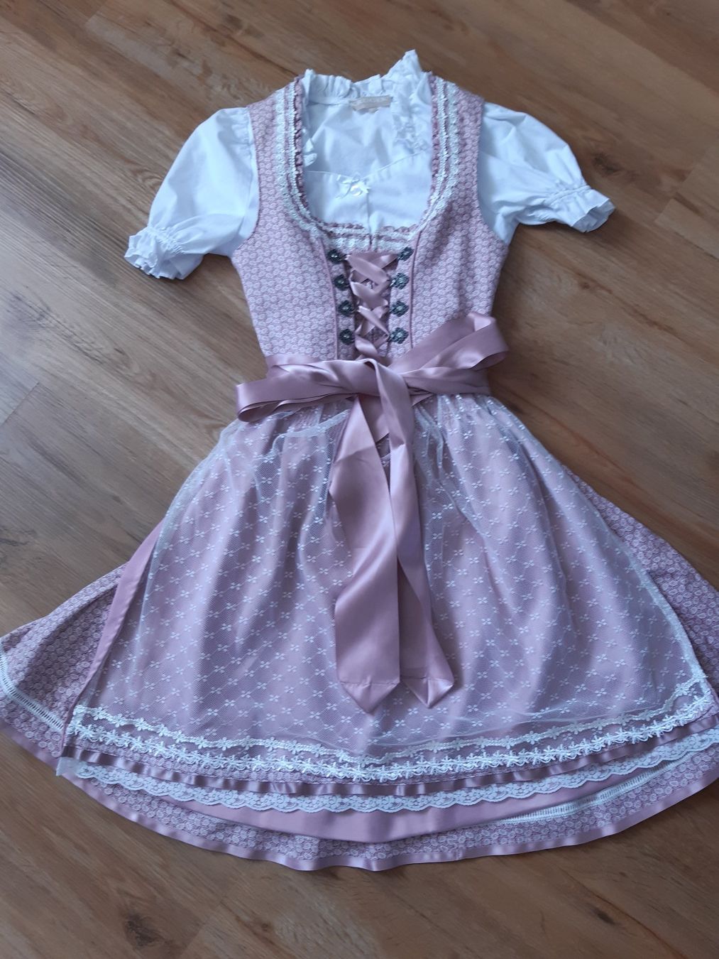 Krüger Kleider & Röcke: wunderschönes Kinderdirndl – Gebraucht aus Waldkirch von Parry01