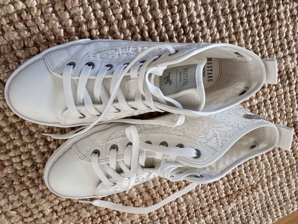 Mustang Scarpe da donna: Sneakers MUSTANG mit Spitze – Nuovo (secondo la descrizione) da Zollikofen venduto da AureusManus 6