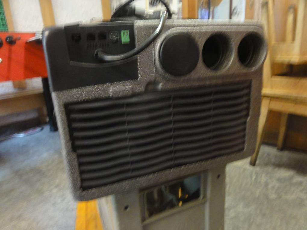 Radiatori: Wärmepumpe 220v – Usato da Mosogno venduto da ursvonplanta01 4