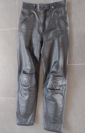 Motorrad Leder- und Goretexhosen