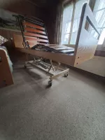 Pflegebett Bigla elektrisch verstellbar