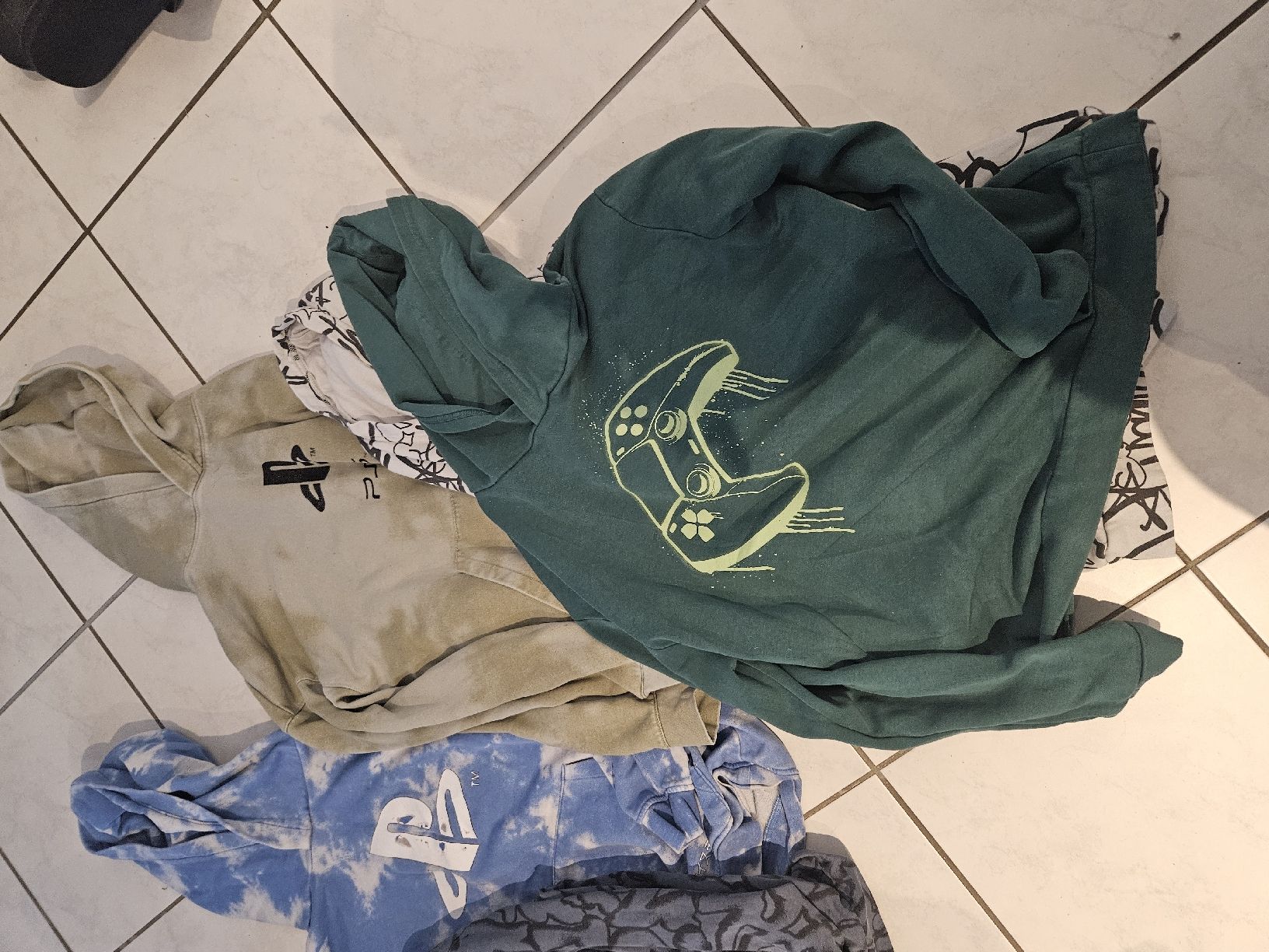 H&M Lotti & Set di vestiti: 5 Pullover als Set – Usato da Pfaffnau venduto da sim_6rqw 3