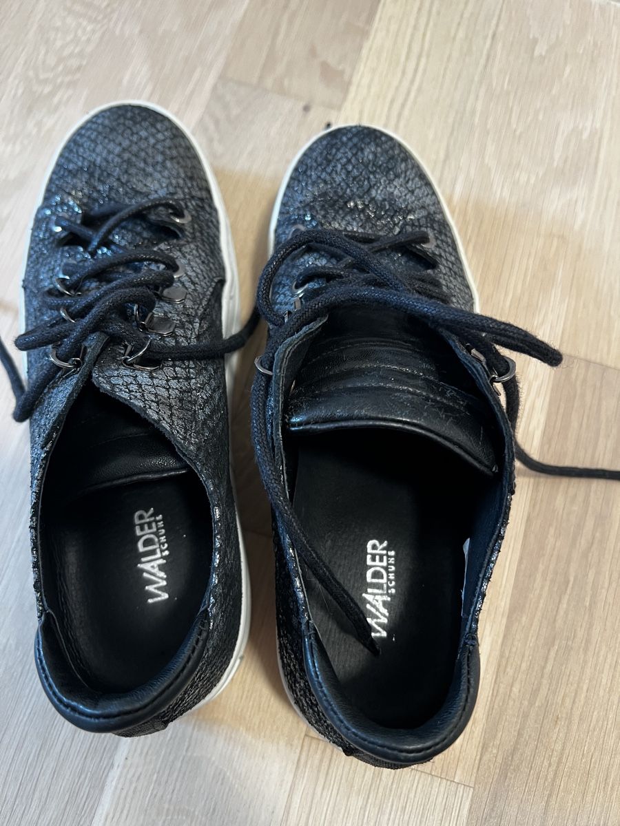Walder Scarpe da donna: Platteau Sneaker von Walder – Usato da Rapperswil SG venduto da Tiniva 1