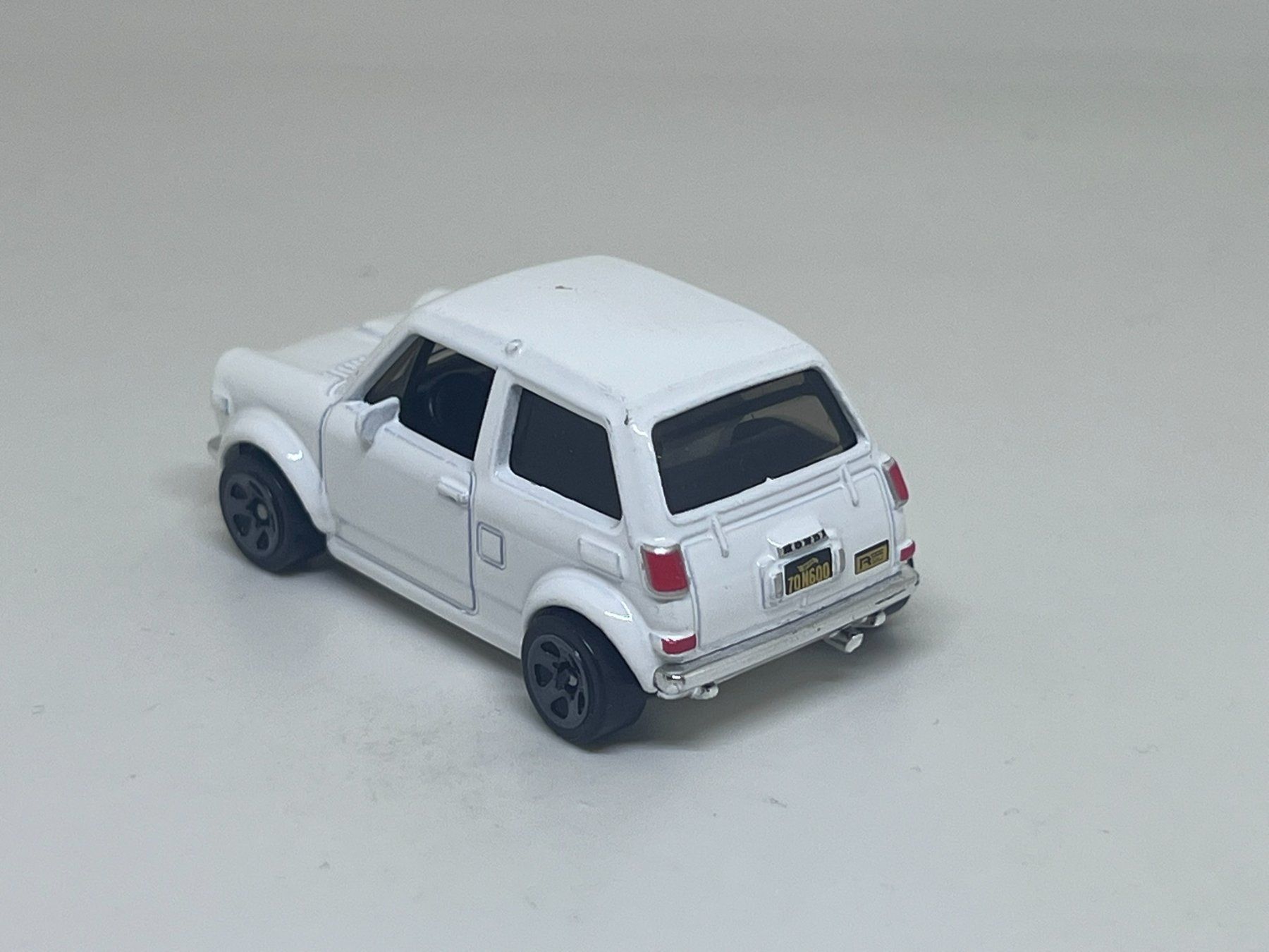Hot Wheels Modellini d'auto: Hot Wheels Custom '70 Honda N600 #113 – Usato da Wildegg venduto da LaaBoutique 2