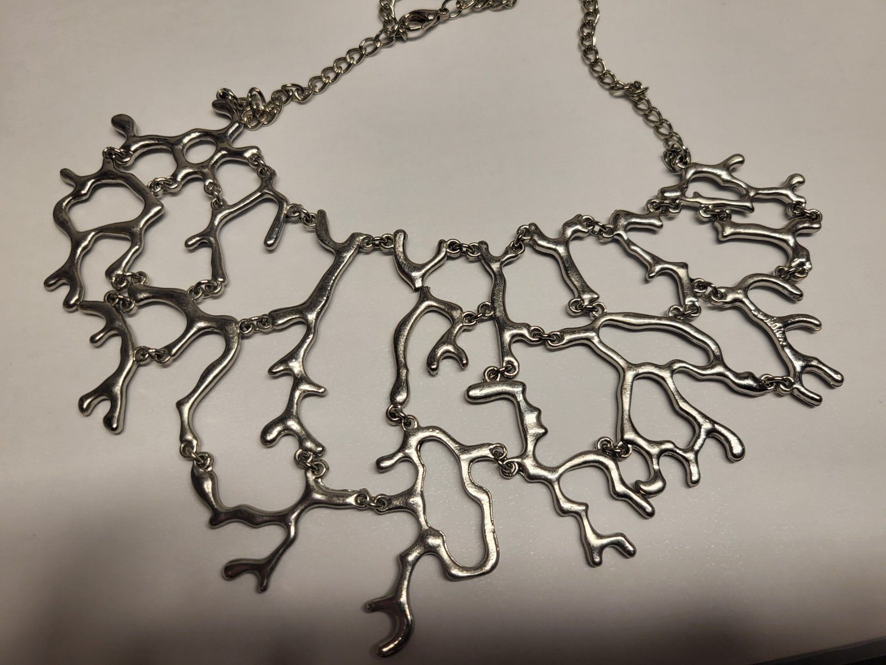 Desigual Ketten: Desigual collier – Gebraucht aus Lindau von Seepferd33 3