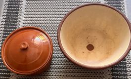 Römertopf und schöne Teigschüssel gebraucht