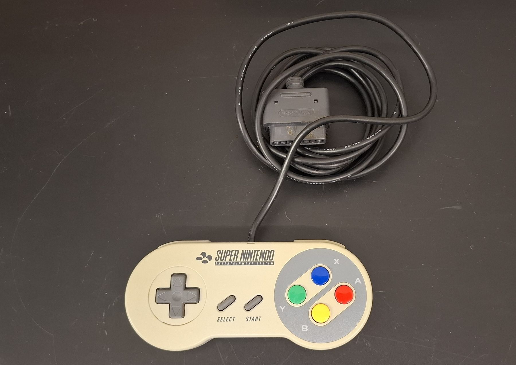 Nintendo Konsolen: Super Nintendo Konsole ohne Kabel. – Gebraucht aus Nottwil von Jonbo9 3